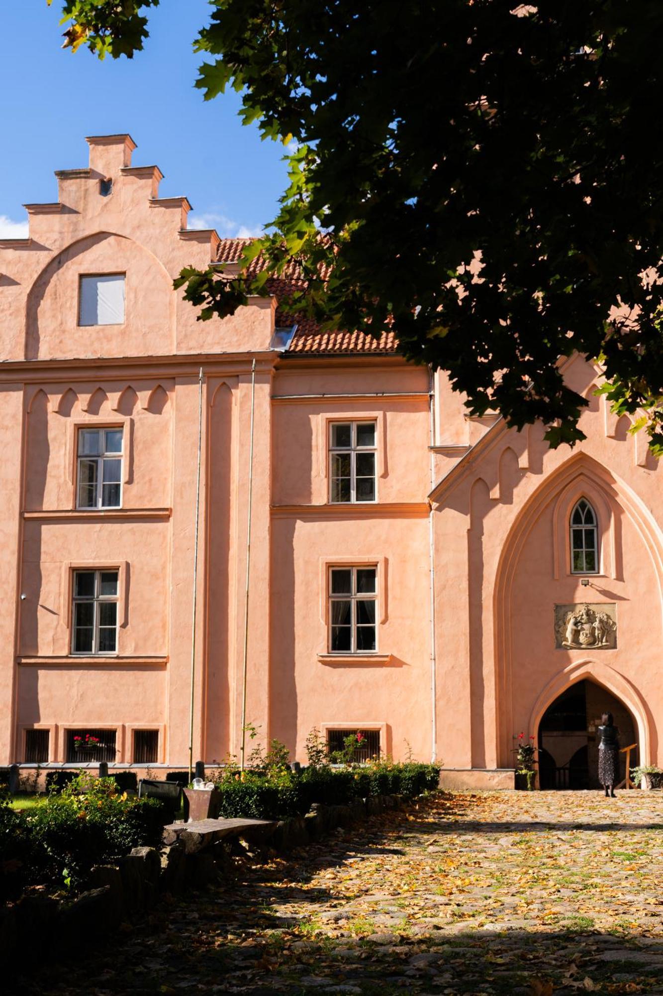 Hotel Edoles Pils Exterior foto